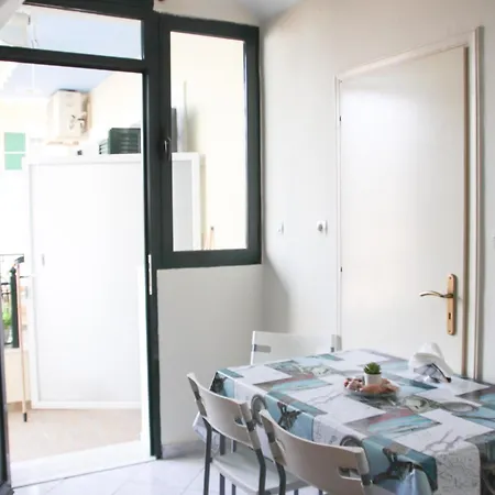 Semesterbostad Ellis Lixouri