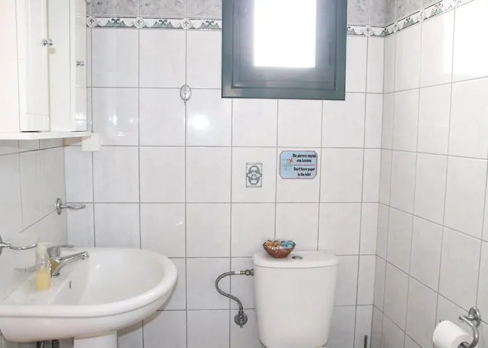 Ellis Nyaraló Lixúri