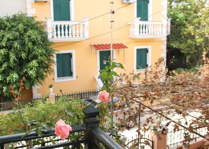 Nyaraló Ellis Lixúri