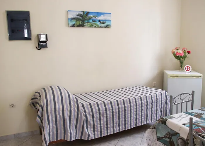 Nyaraló Ellis Lixúri